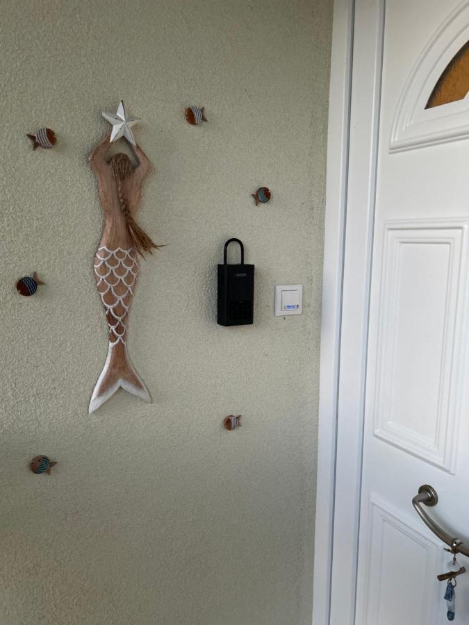Calliopes By The Sea Boutique Suites Paralia Dionysiou Exterior photo