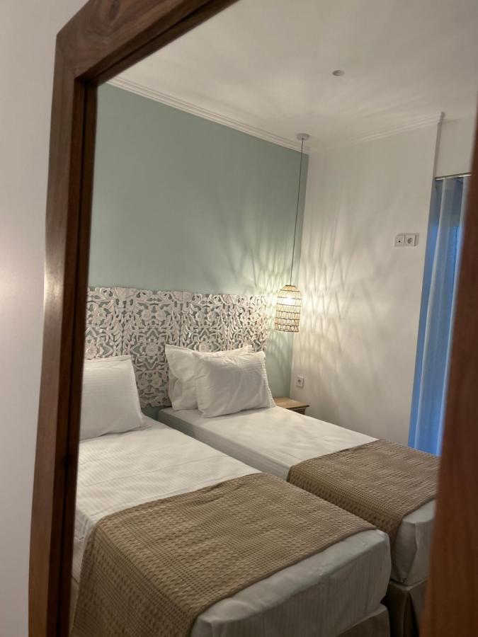 Calliopes By The Sea Boutique Suites Paralia Dionysiou Exterior photo