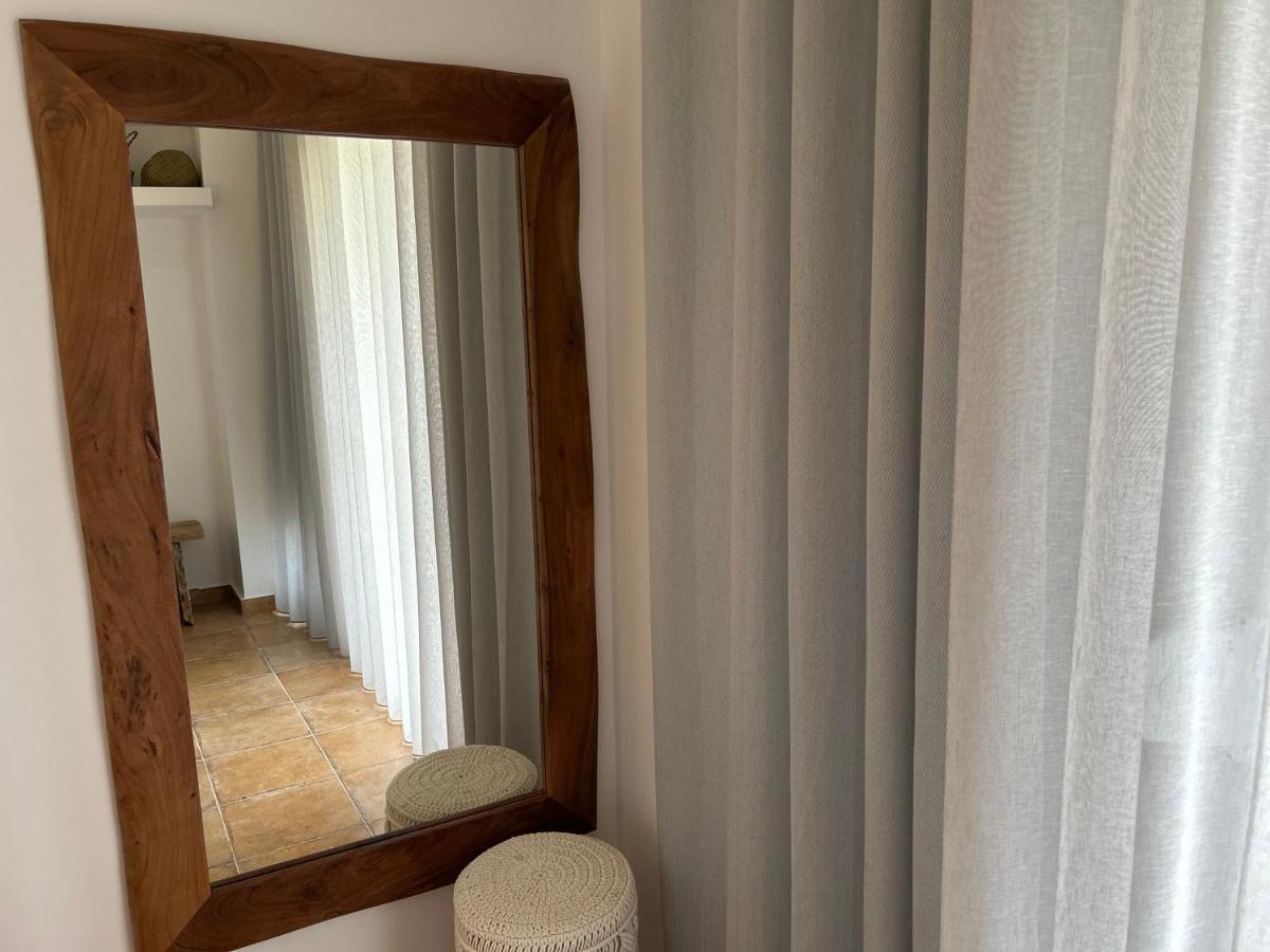 Calliopes By The Sea Boutique Suites Paralia Dionysiou Exterior photo